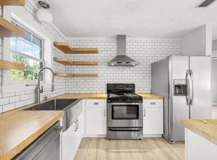 1203 Iowa Ave, Lynn Haven, FL 32444