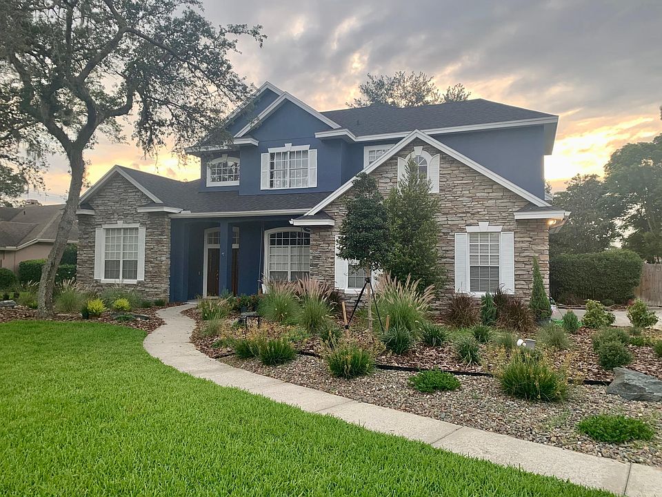 1st image of 1704 Carillon Park Dr