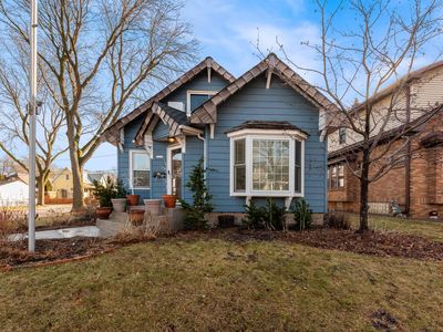 3202 South Pine AVENUE, Milwaukee, WI, 53207
