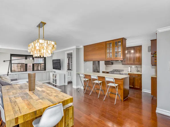 235 East 87th Street image 1 of 7