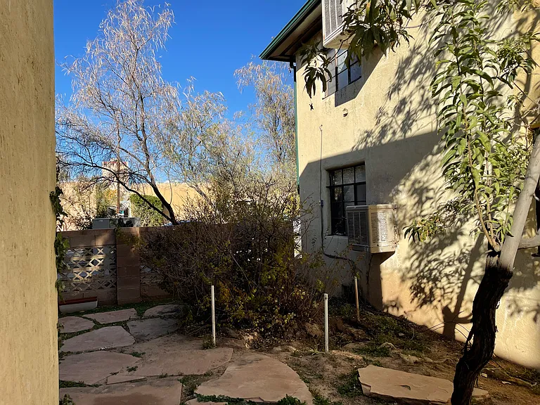 1 Bedroom Apartment in Classic Country Club Complex — Photo 17