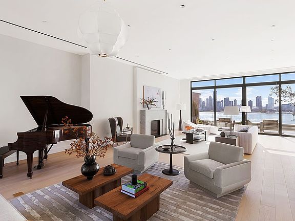 2nd image of 67 Vestry St Unit Penthouse A