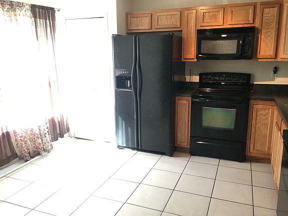 3rd image of 411 S 15th St