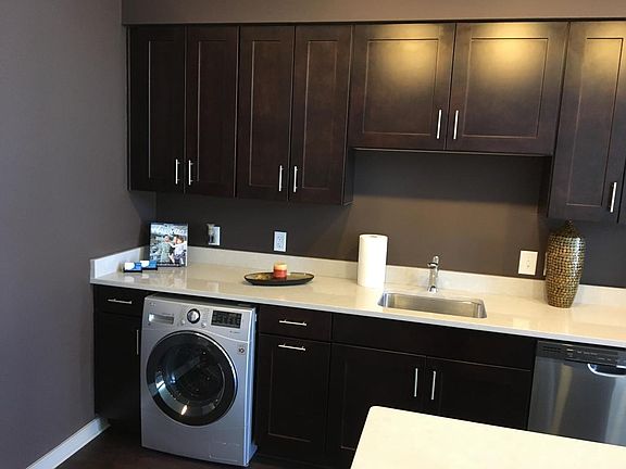 4th image of 2581 McMenamin St APT 3D