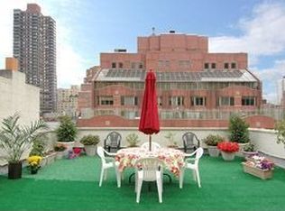 406 E 73rd St, New York, NY 10021