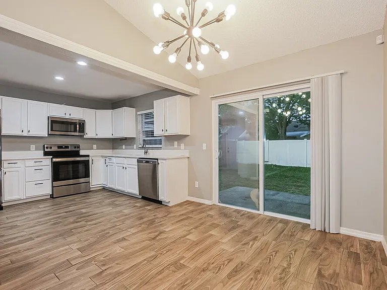 9715 Little Pond Way — Photo 5