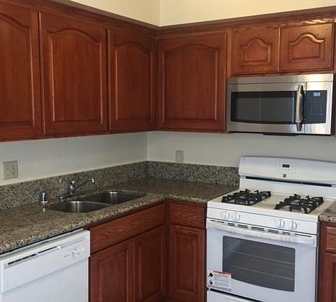 3rd image of 7714 Newlin Ave APT 3