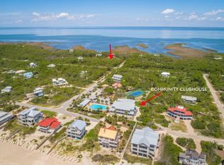 1743 Lark Ln, Eastpoint, FL 32328