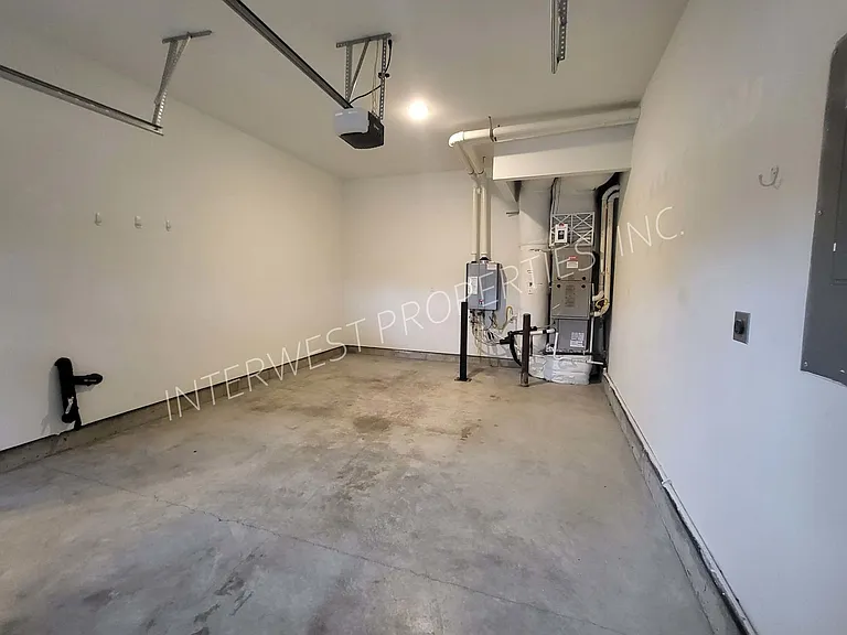 7114 NE 8th Ave #A — Photo 8