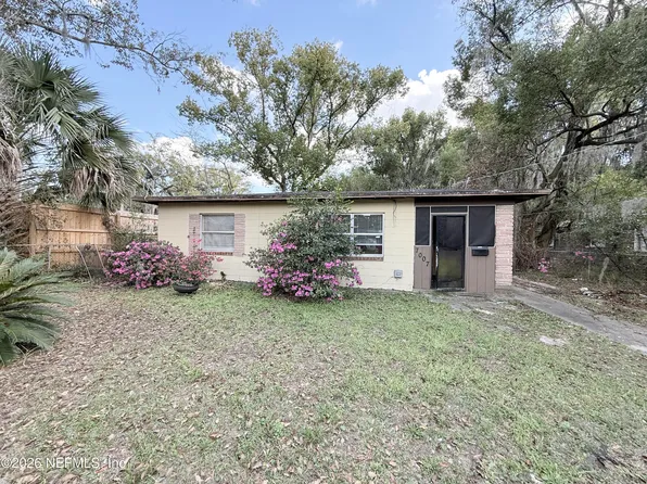 7007 LUCKY Drive E, Jacksonville, FL 32208