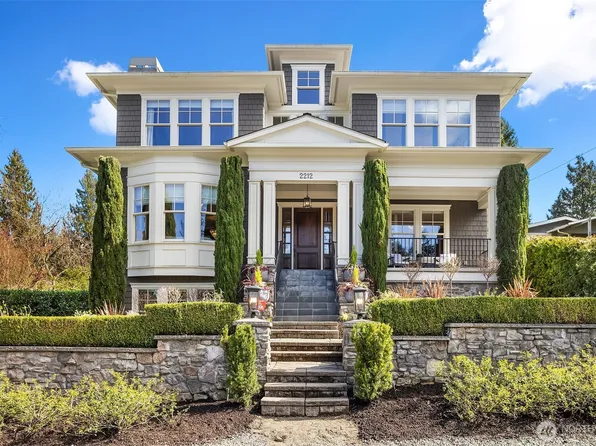 2212 77th Avenue SE, Mercer Island, WA 98040