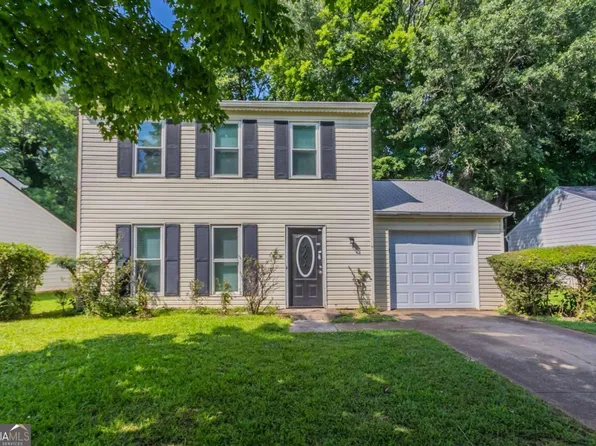 1377 Mill Lake Cir, Stone Mountain, GA 30088