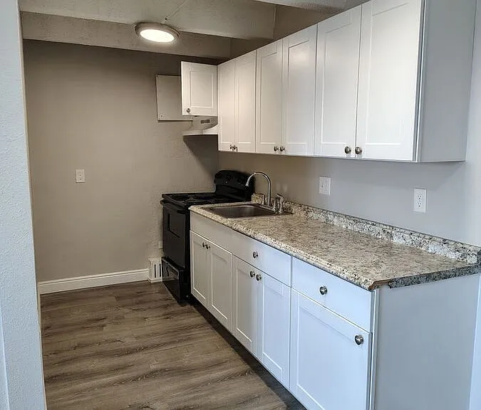 1960 Dallas St #402 — Photo 2