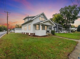 425 S Bartlett St, Canton, SD 57013