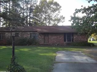 2510 Oakwood Rd, Pine Bluff, AR 71603