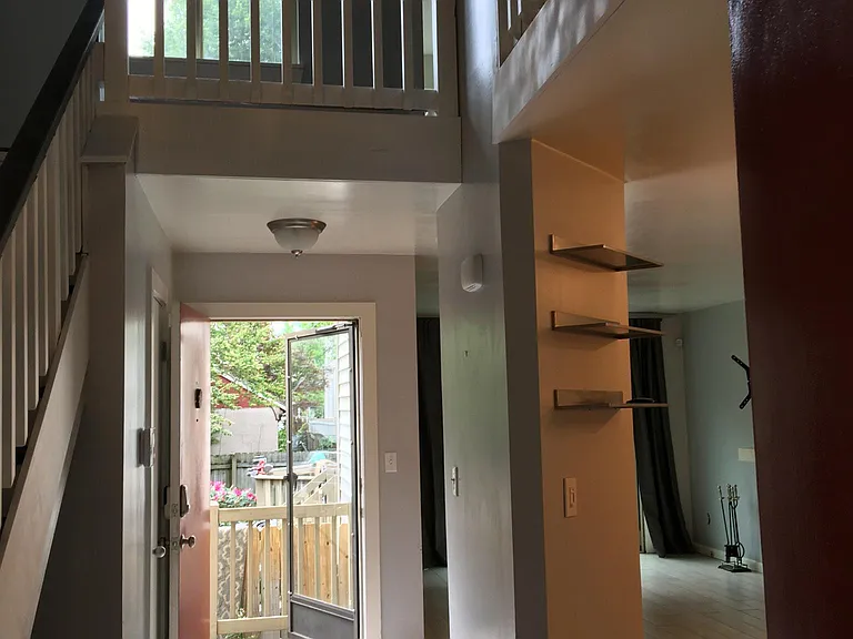 7301 Glenroie Ave — Photo 35