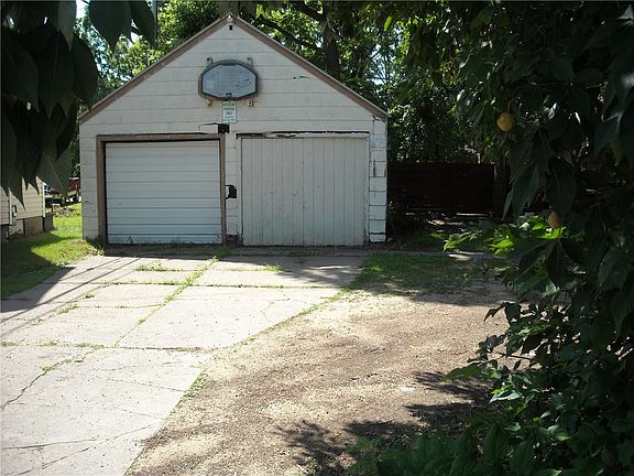 4th image of 1006 7th Street E #1 & 2