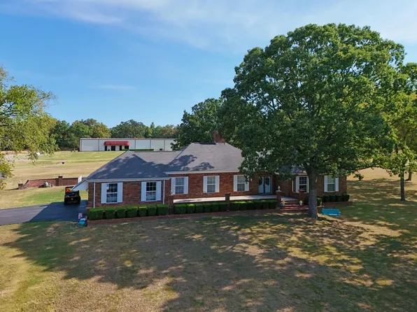 1829 Newport Rd, Batesville, AR 72501