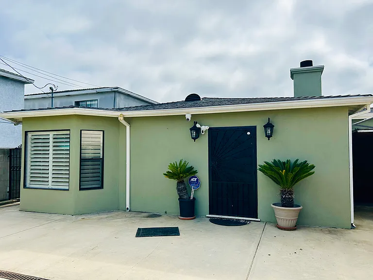 15317 Osage Ave — Photo 2