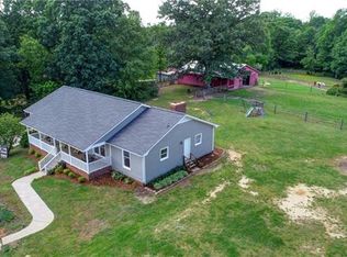 637 Old Hardin Rd, Dallas, NC 28034