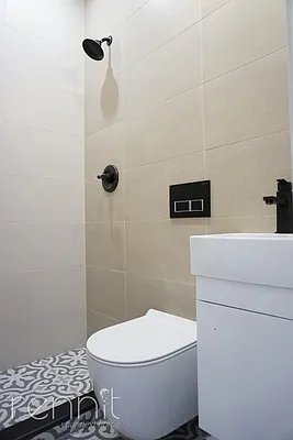 Rented by Rennit Inc. | media 30