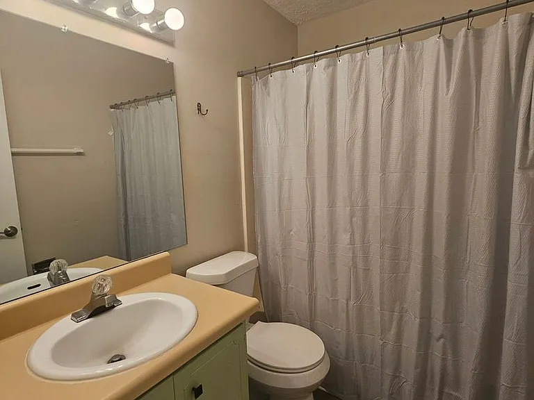 718 S Gay Ave — Photo 3
