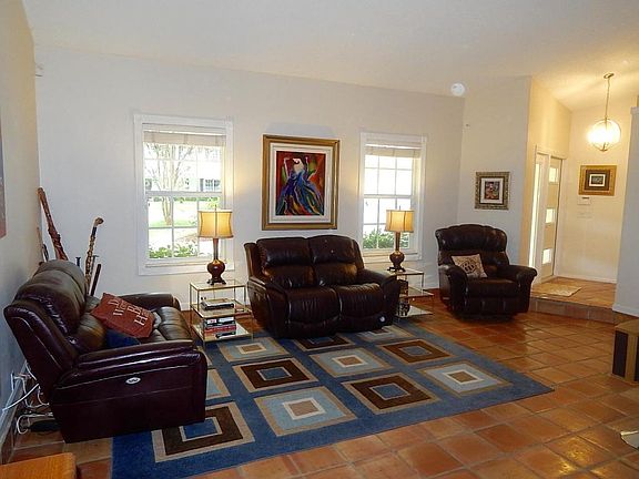 5th image of 2525 Pepperwood Cir