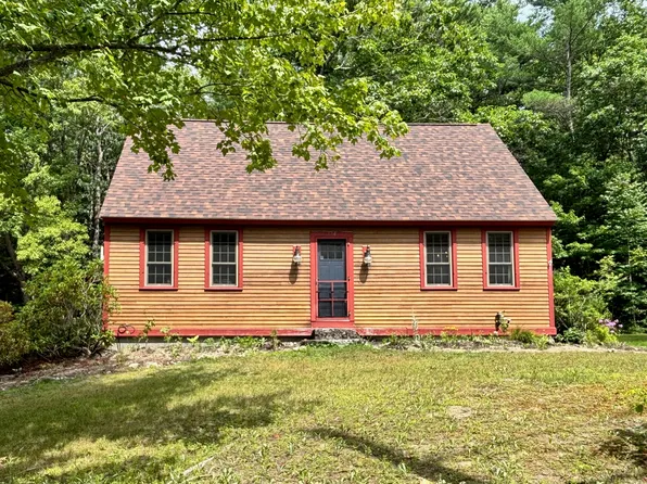 134 N Wolfeboro Rd, Wolfeboro, NH 03894