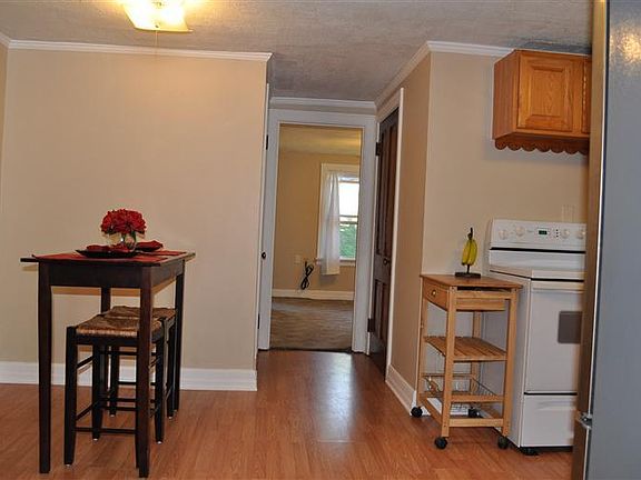 5th image of 612 S Columbus St