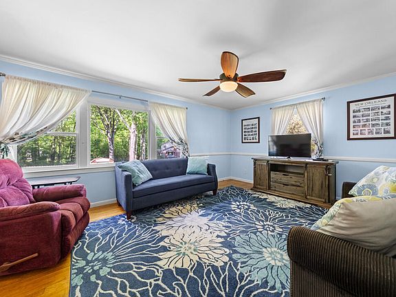 5th image of 5606 Newhall Rd