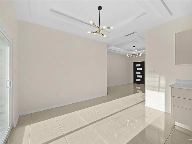 2308 San Pascual St — Photo 4