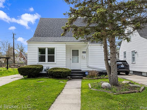2nd image of 4637 University Pl