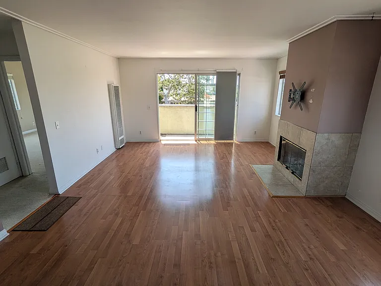 823 Maple St #2 — Photo 21