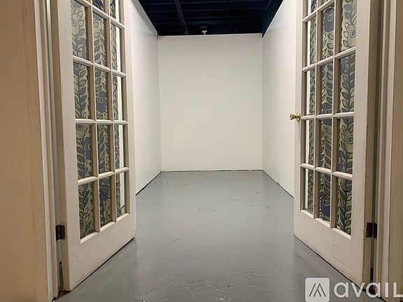 5th image of 319 N Western Ave Floor 1