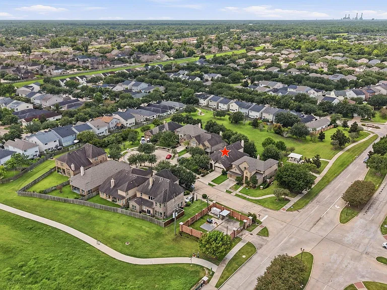 5815 Creek Crossing Ct — Photo 48