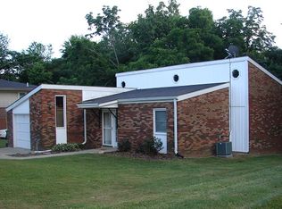 513 N Hill N Dale St, Danville, KY 40422