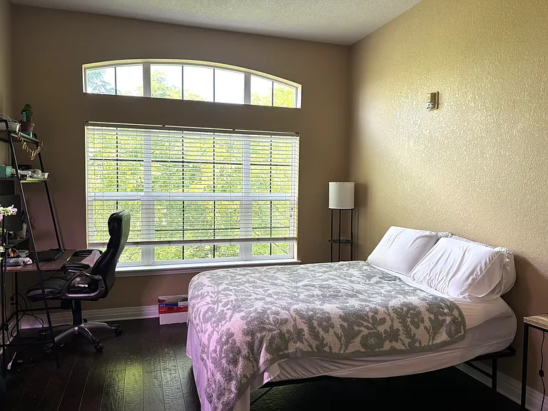 180 Poplar St #L — Photo 13