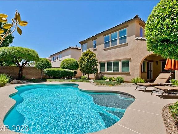 2nd image of 952 Encorvado St