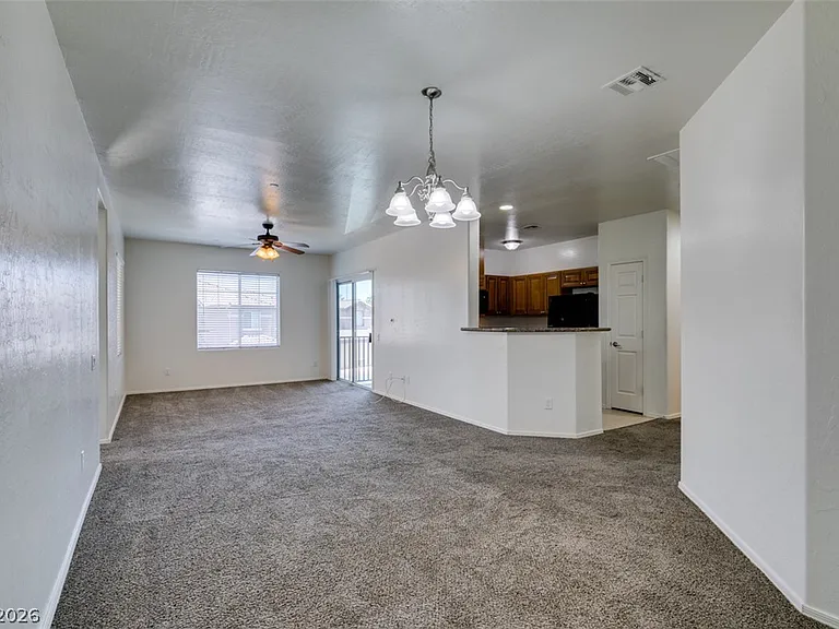 6868 Sky Pointe Dr #2068 — Photo 11