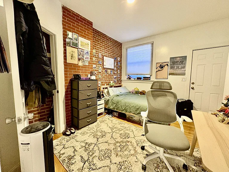 245 Harvard Ave #4 — Photo 2