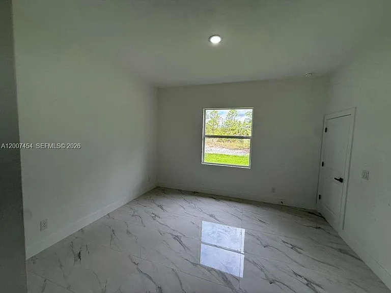 723 Epps Brown St E — Photo 20