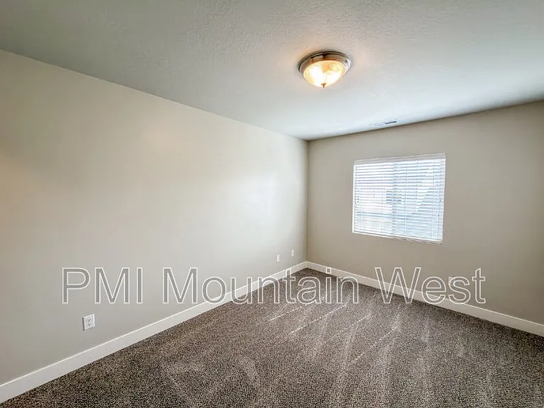 1424 S Mountain View Ct — Photo 30
