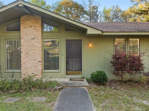 208 Confederate Dr N, Spanish Fort, AL 36527