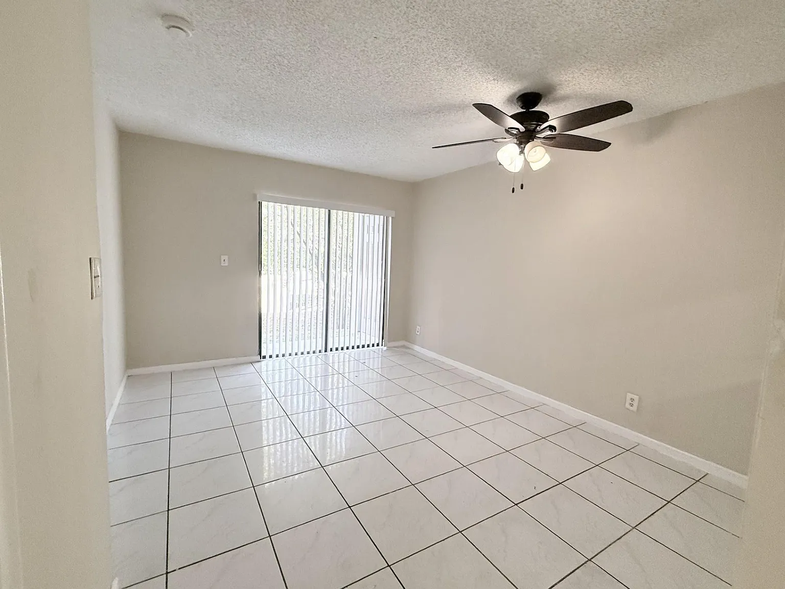 2 bed, 1.5 bath, $1,890 — Photo 3