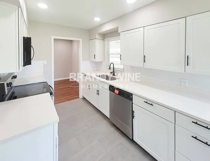 1822 Dearing Rd — Photo 8