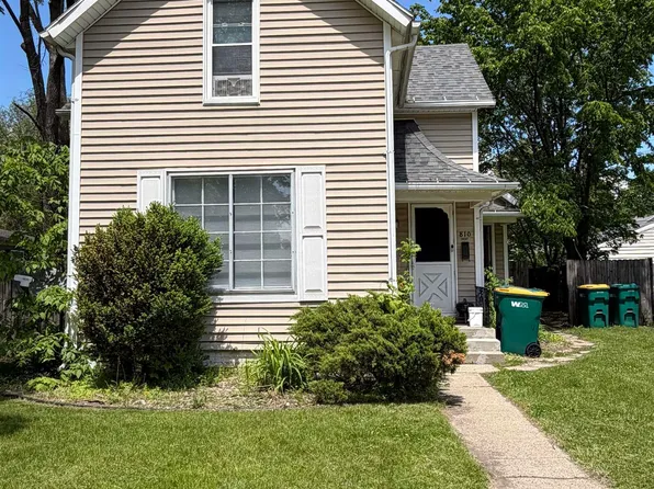 810 E 3rd St, Mishawaka, IN 46544