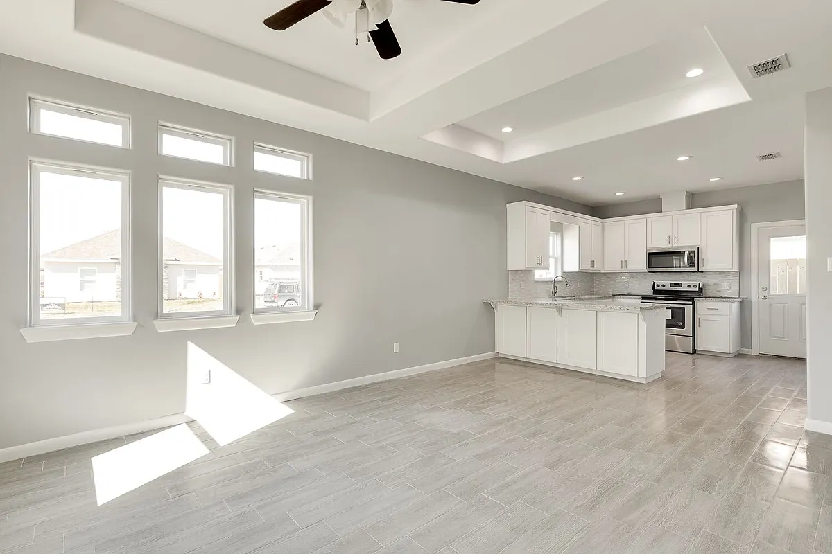 Building Photo - 410 Downing Ave #1