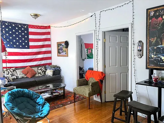 Rented by Dynamik Realty | media 19