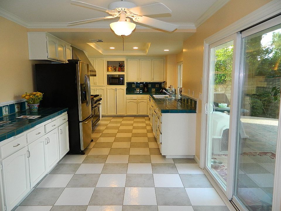 Open Kitchen