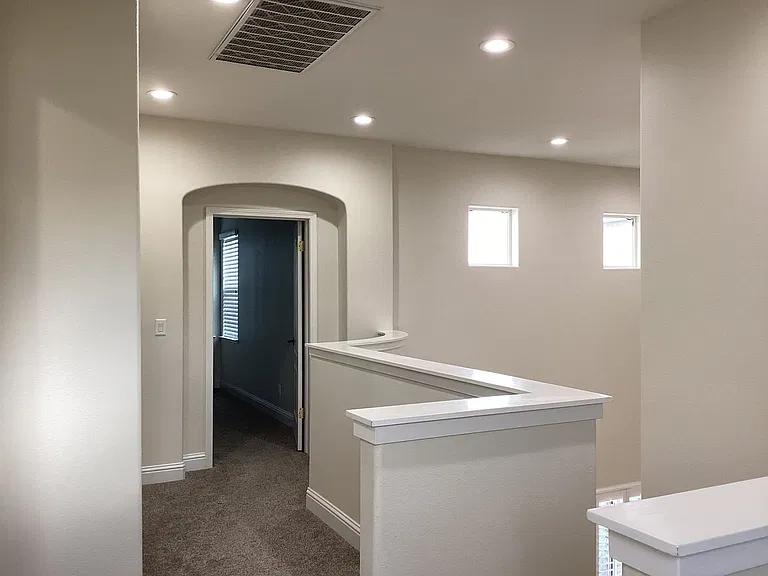741 W Barcelona Ln — Photo 9